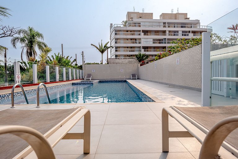 Frente e Vista Mar, Próximo da Riviera