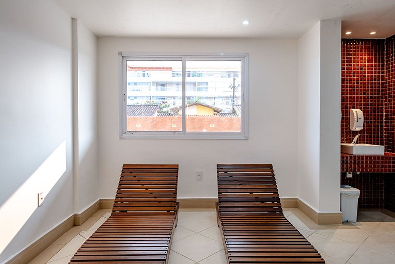 Frente e Vista Mar, Próximo da Riviera