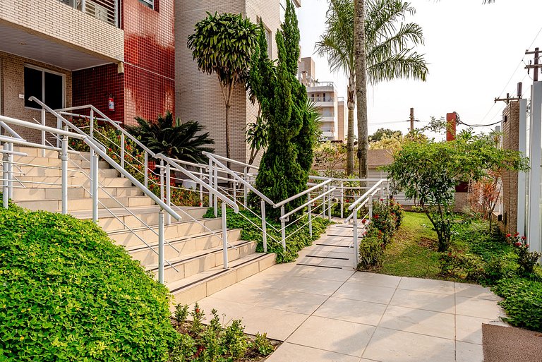 Frente e Vista Mar, Próximo da Riviera