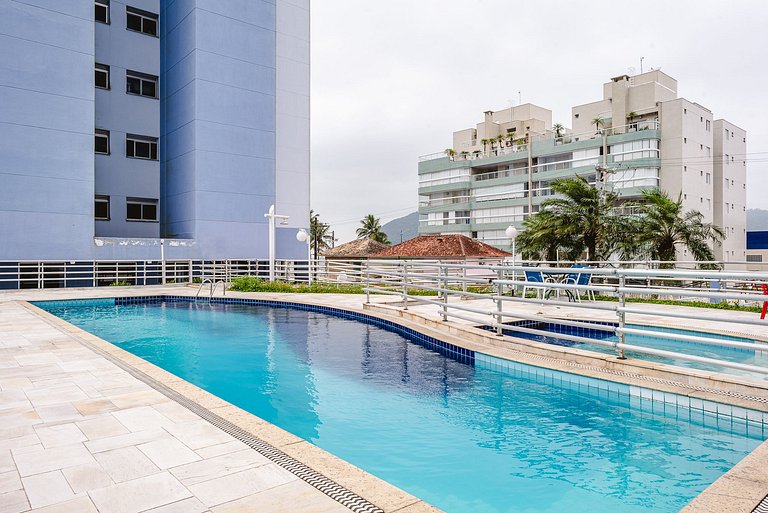 Vista mar, piscina climatizada y servicio de playa