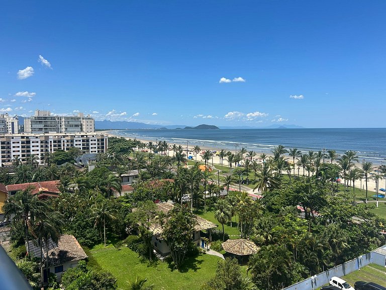 Sea view, heated pool, and beach service