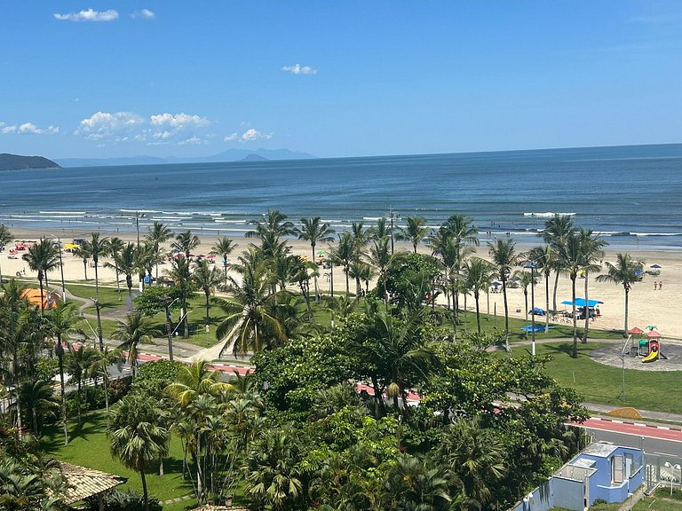 Sea view, heated pool, and beach service