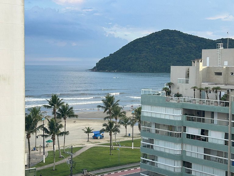 Sea view, heated pool, and beach service