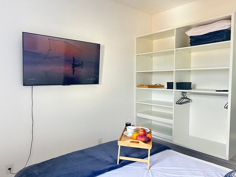Beachfront, Seaview, Beach Service