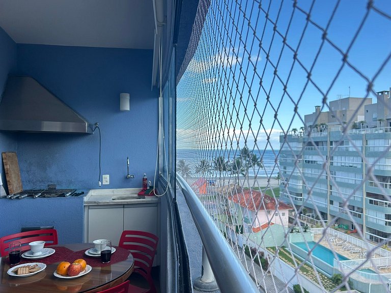 Beachfront, Seaview, Beach Service