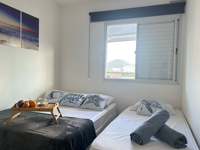 Beachfront, Seaview, Beach Service