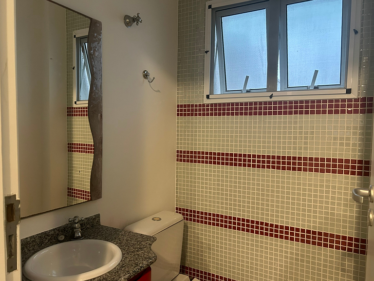 Casa de Condomínio em Riviera de São Lourenço