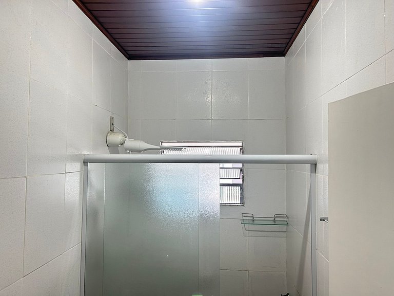 Casa com piscina a 5 minutos da praia