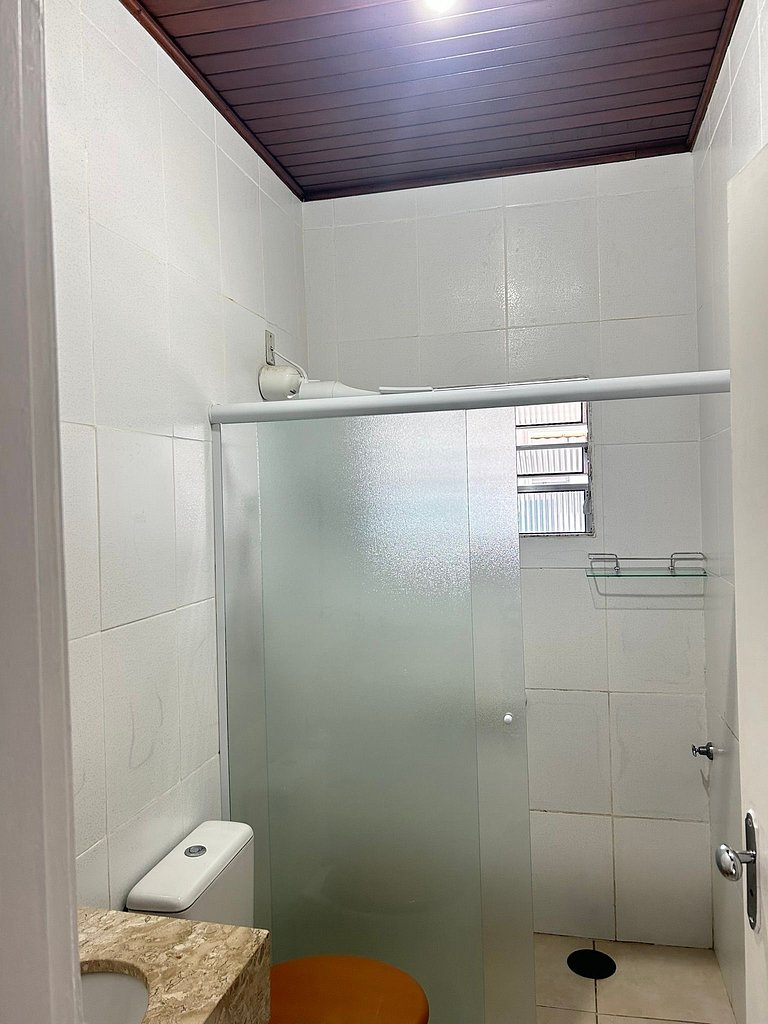 Casa com piscina a 5 minutos da praia