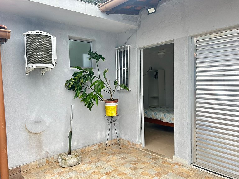 Casa com piscina a 5 minutos da praia