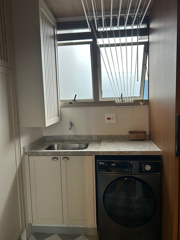 Oceanfront apartment with an excellent location