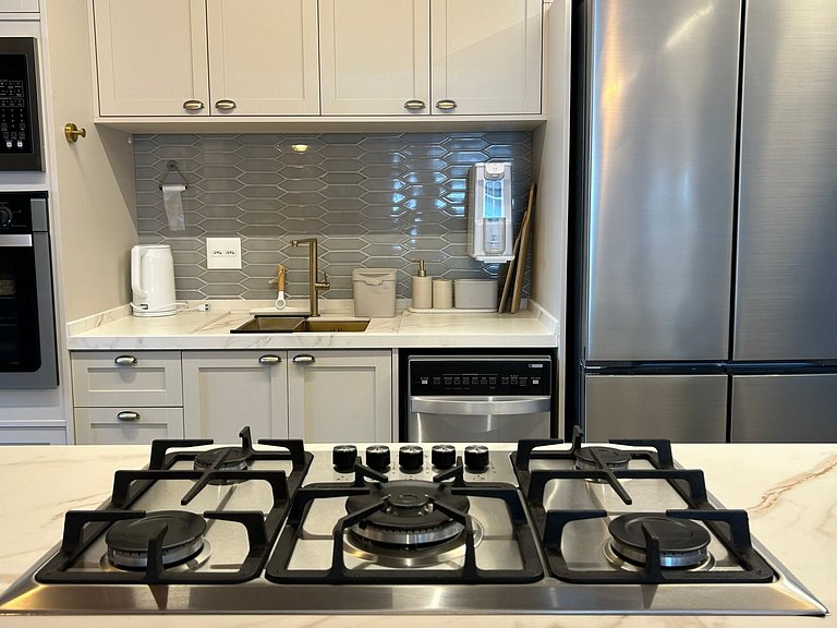 Oceanfront apartment with an excellent location