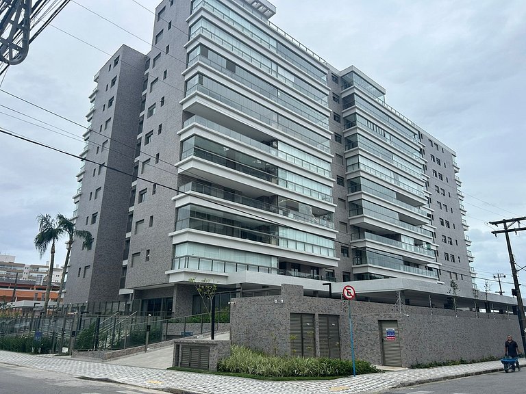 Oceanfront apartment with an excellent location