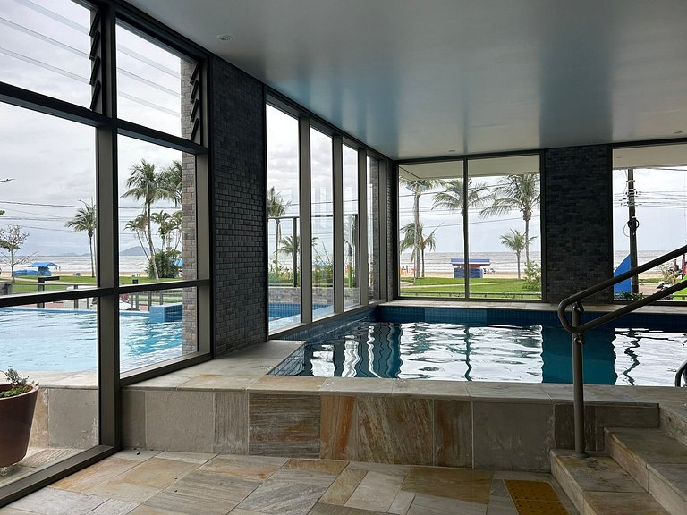 Apartamento frente al mar con excelente ubicación