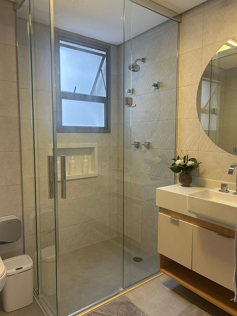 Apê frente mar com linda vista