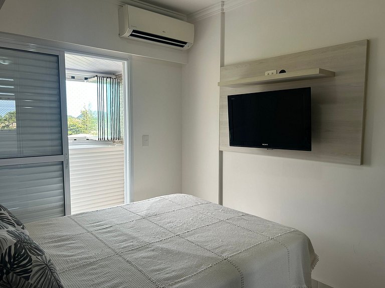 Frente e Vista Mar, Próximo da Riviera