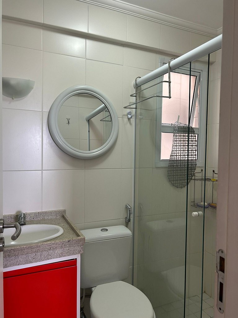 Frente e Vista Mar, Próximo da Riviera