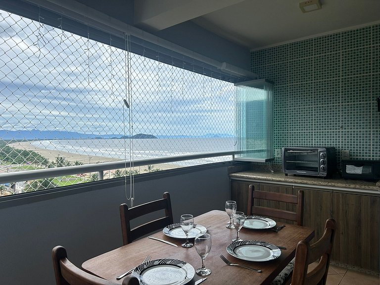 Oceanfront and Sea View with Beach Service