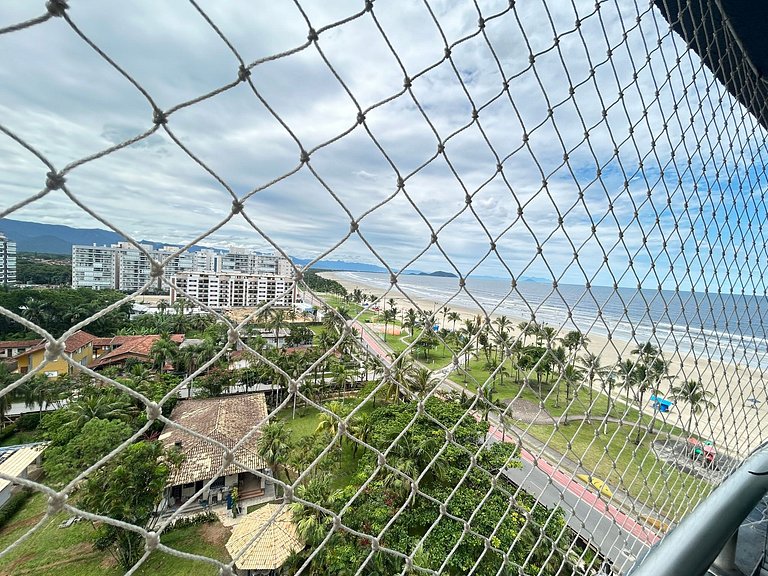 Frente e Vista Mar com Serviço de Praia