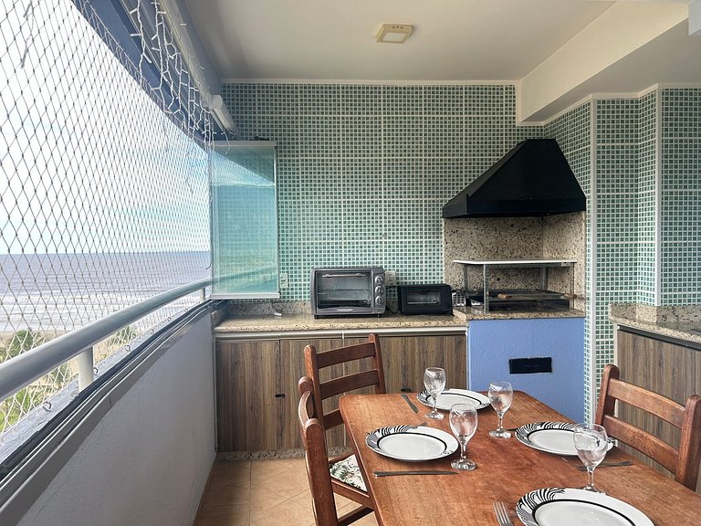 Oceanfront and Sea View with Beach Service