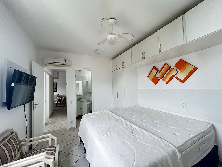 Oceanfront and Sea View with Beach Service