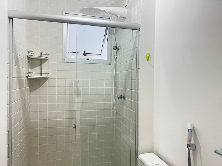 Frente y vista al mar con servicio de playa