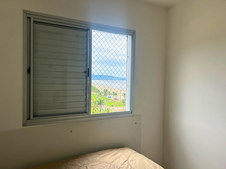 Oceanfront and Sea View with Beach Service