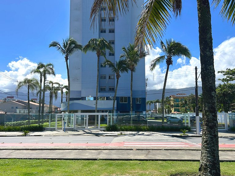 Frente e Vista Mar + Serviço de Praia