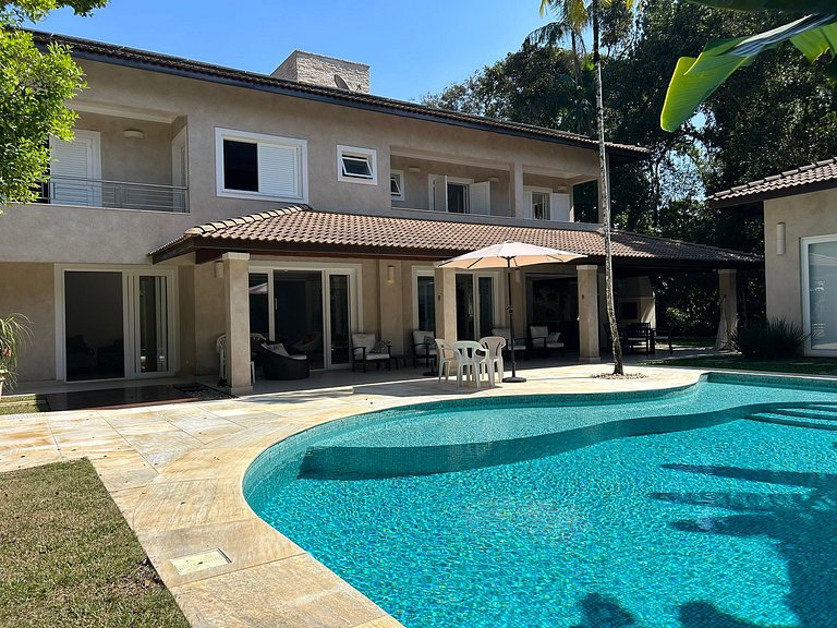 House with 4 suites and beautiful pool in Riviera