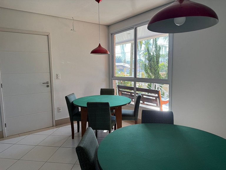 Frente e Vista Mar, Próximo da Riviera