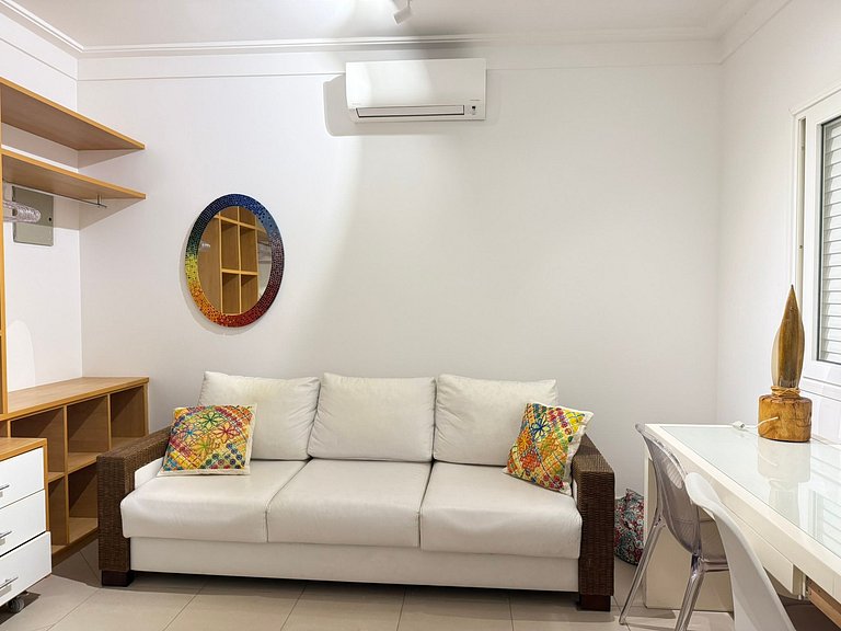 Casa 700m²: Piscina Aquecida, Sauna e Forno Pizza