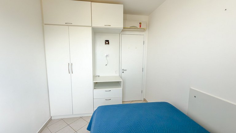 Oceanfront and Sea View with Beach Service