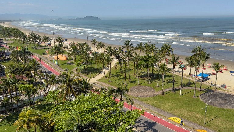 Frente e Vista Mar com Serviço de Praia
